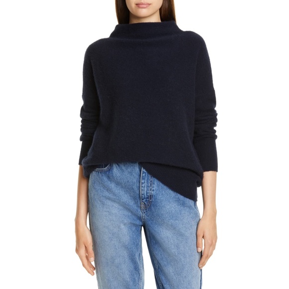 Vince Sweaters - VINCE BOILED CASHMERE SWEATER 🛍IN STORES🛍